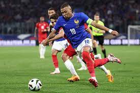 阿莱格里：现在的成绩并不是惊喜；迈尼昂是世界前三门将之一